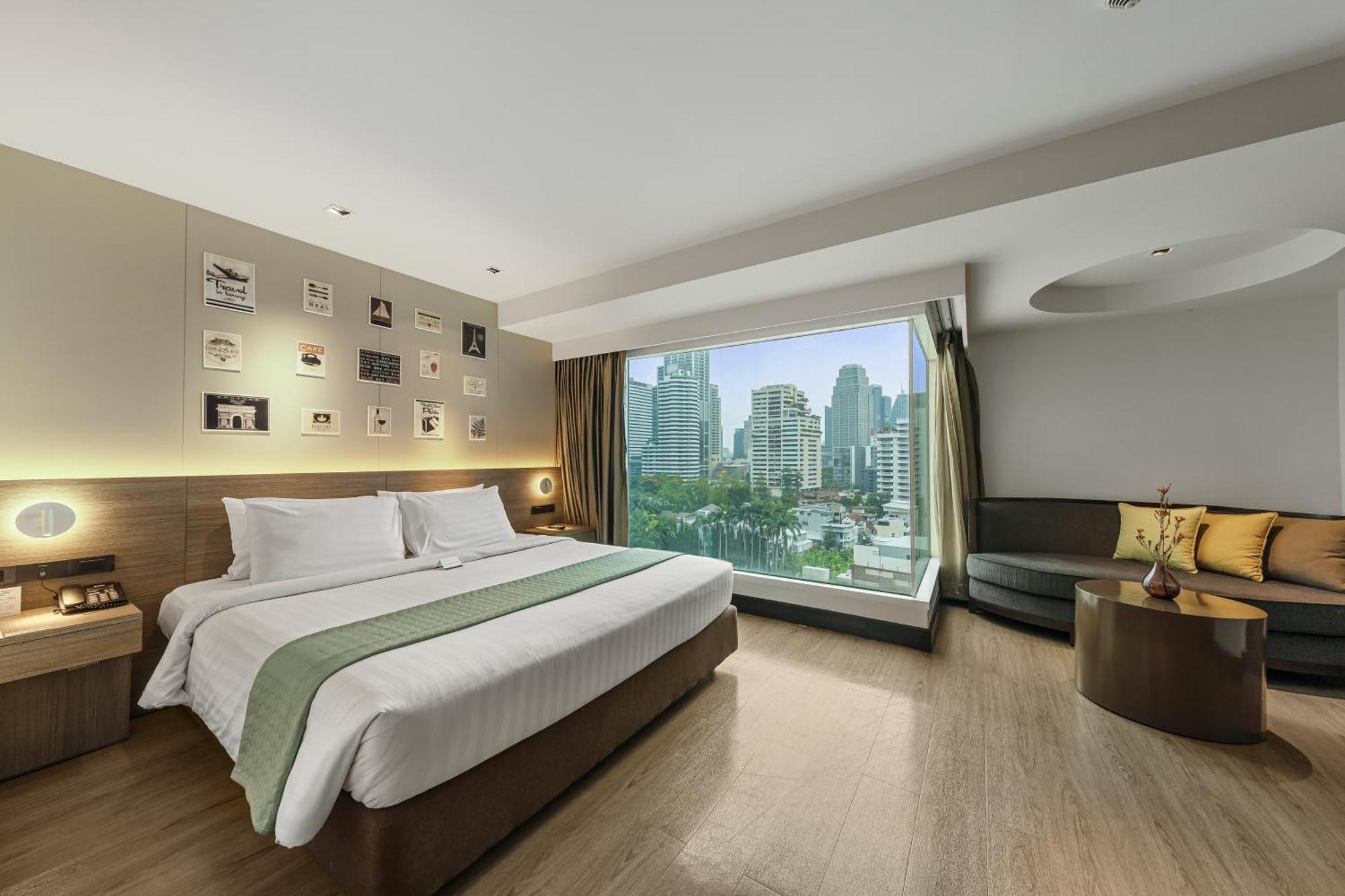 Grand Deluxe King Room